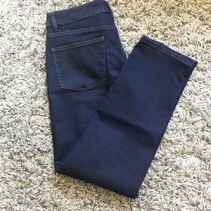TALBOTS signature jeans size 8 dark wash.